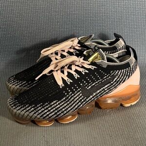 Nike Air VaporMax Flyknit 3 Black Pink Athletic Shoes Men’s Size 10